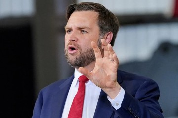Вэнс заявил о прогрессе в переговорах с Ираном