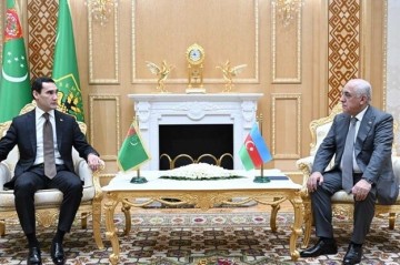 Али Асадов встретился с президентом Туркменистана