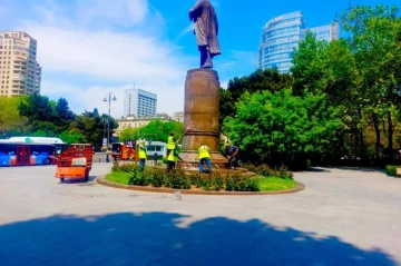 Баку благоустраивается к началу WUF13 ФОТОФАКТ