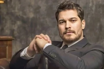 Çağatay Ulusoyun yeni görünüşü gündəm oldu -
