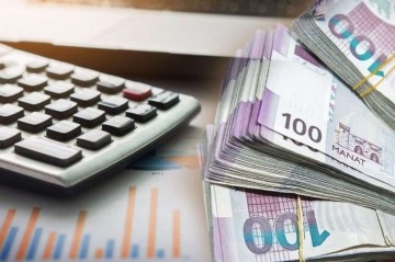 Manatın dövretmə sürəti azalıb: Devalvasiya gəlir?