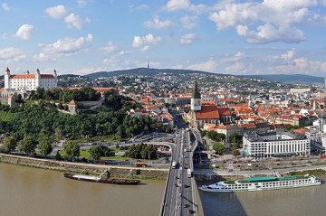 Slovakia temporarily closes border crossings with Ukraine