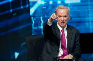 "Google"un sabiq rəhbəri keçmiş məşuqəsindən 10 milyon dollar təzminat alacaq