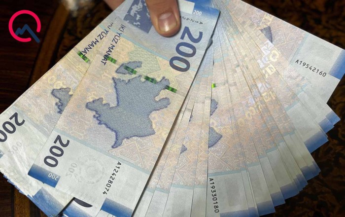 Orta aylıq maaş 1200 manata çatır