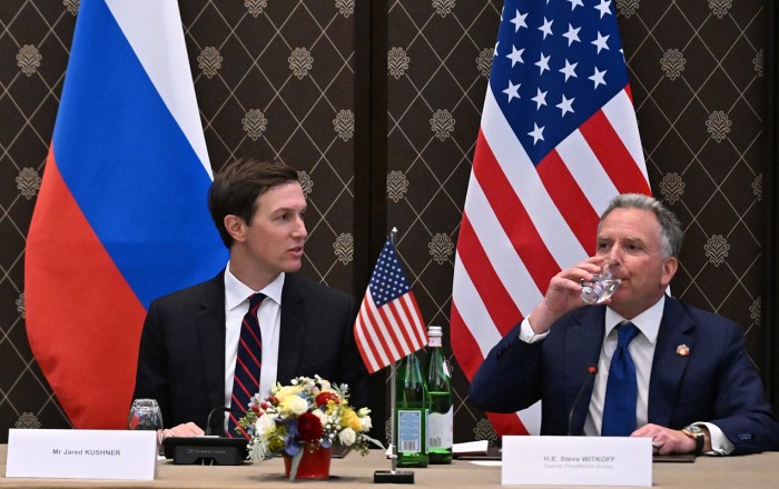 Peskov fərqli danışdı, Uşakov isə tarix verdi -