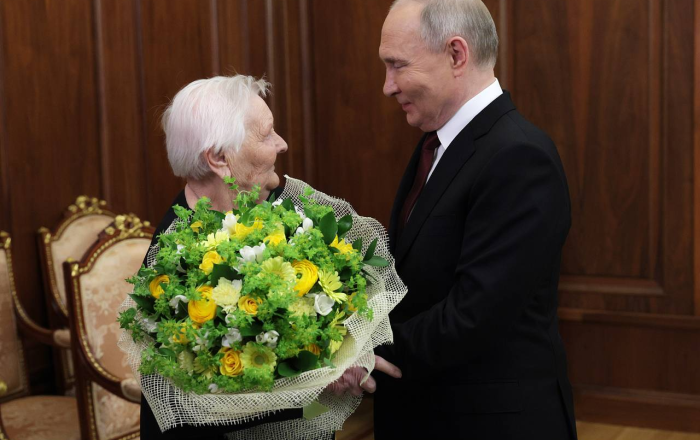 Müəllimi Putinə MƏSLƏHƏT VERDİ -