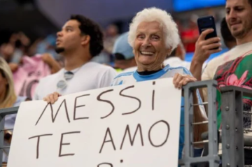 100 yaşlı superfanat DÇ-2026-nın əsas ulduzuna çevrildi: "Messi, mənimlə evlənərsən?" –