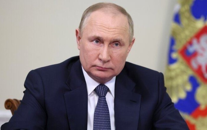 "Paşinyanın arxasında dayanan siyasi qüvvələr..." - Putin