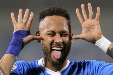 Neymara “Qalatasaray” formasını kim hədiyyə edib? - FOTO