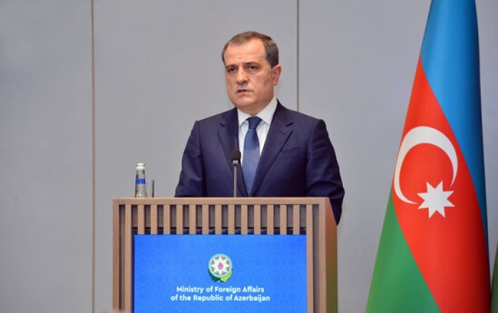 Ceyhun Bayramov Qırğızıstanı BMT TŞ-nin qeyri-daimi üzvü seçilməsi münasibətilə təbrik edib