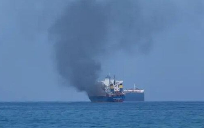 Иран ударил по военным коряблям США