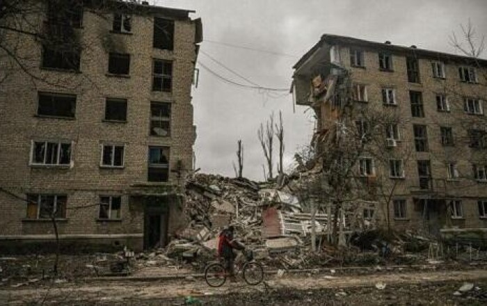 Russian airstrike kills one in Kharkiv