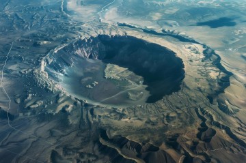 Dünyanın ən qədim meteor krateri aşkarlandı -