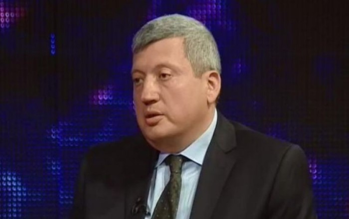 Тофиг Зульфугаров: Без изменений в Конституции Армении мира не будет - ИНТЕРВЬЮ