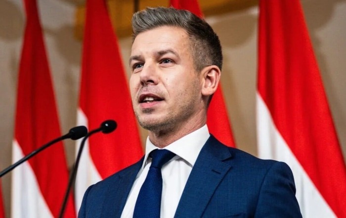 Новый премьер Венгрии пригрозил президенту страны
