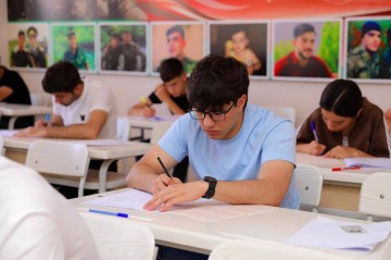 Qəbul imtahanı keçirildi