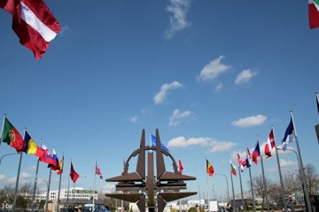 NATO weighs €70B military aid package for Ukraine