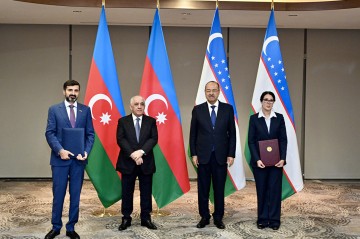 Baş nazirlərin iştirakı ilə ikitərəfli sənədlər imzalandı - Fotolar