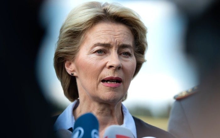 Ursula fon der Lyayen: Bu ölkə alov içində olduqca, sülh olmayacaq