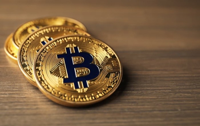 Bitcoində rekord UCUZLAŞMA  -