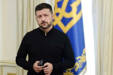 Зеленский: Украина ударила по базе ВМФ РФ в Кронштадте и нефтебазе в Краснодарском крае