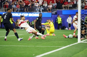 Dünya çempionatında yeni rekord: Vurulan qolların sayı 177-yə çatdı