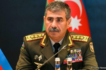 Zakir Həsənov Ordunun şəxsi heyətini təbrik etdi
