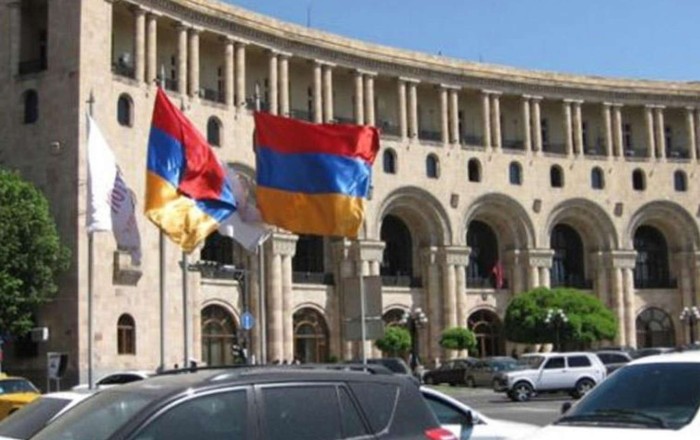 Ermənistanda seçki zamanı daha bir rüşvətin üstü açıldı  -