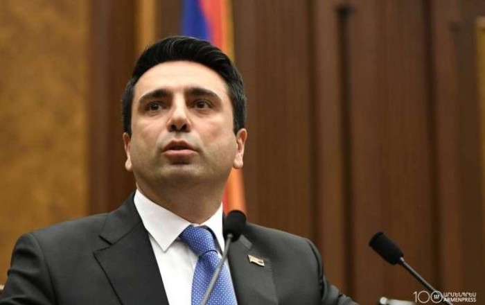 Simonyandan Paşinyana səs verənlərə qarşı çağırış -