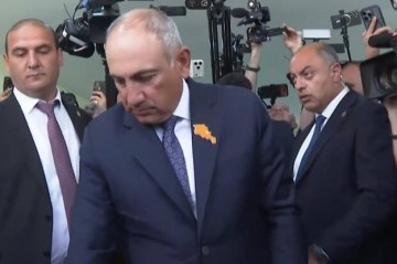 Pashinyan denies repression ahead of Armenia vote