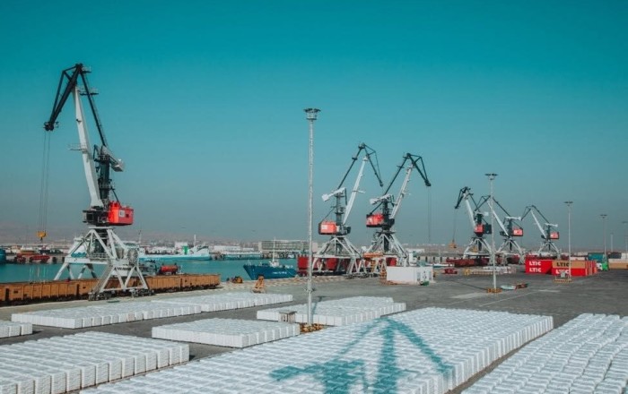 Bakı Limanında quru yük aşırılması 77 % artıb