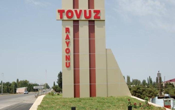Tovuzda anasına əsəbiləşən kişi arvadını DÖYDÜ -
