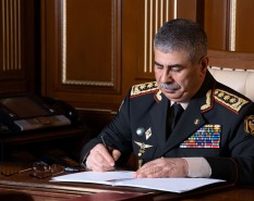 Azerbaijan's Minister of Defense extends condolences to Pakistani side