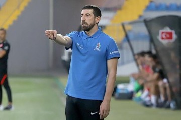 Aqil Nəbiyev futbolçuları təhqir etdi