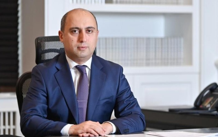 "Son zəng"dəki mahnılar... - Nazirdən maraqlı