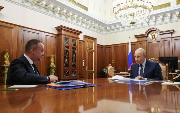 В Кремле раскрыли детали встречи Путина и главы Минтранса