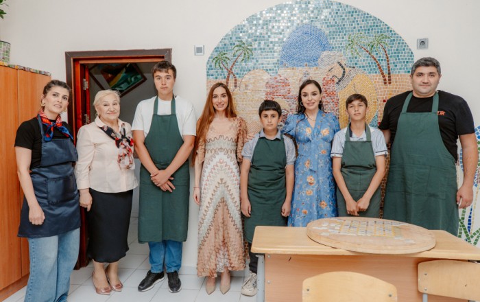 Leyla Əliyeva və Arzu Əliyeva internat tipli ümumtəhsil məktəbində -