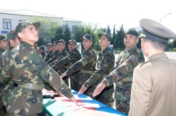 Azərbaycanda əsgərlər həftəsonu evə buraxıla bilər? -