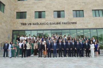 Nazirlər Qarabağ Universitetinin Klinikasında - Fotolar