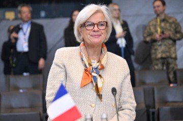 Fransa və İrlandiya müdafiə sahəsində əməkdaşlığı genişləndirmək niyyətindədir