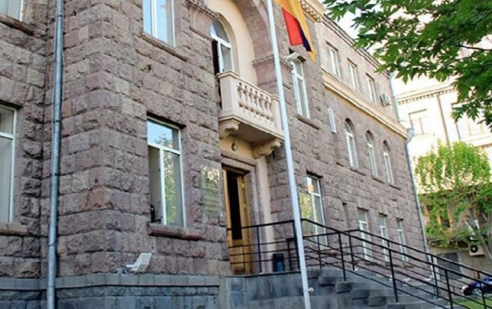 Ermənistan MSK-dan seçicilərə çağırış: Üzərində rəqəm olan geyimlər geyinməyin