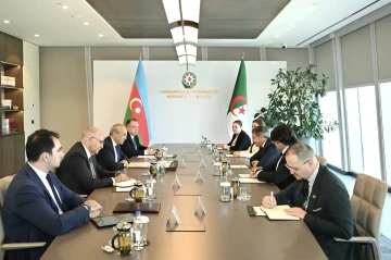 Azərbaycan Əlcəzair ilə qarşılıqlı fəaliyyət perspektivlərini müzakirə etdi