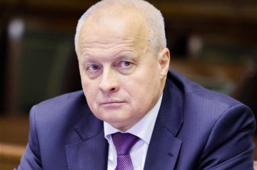 Захарова: посол РФ в Армении находится в Москве