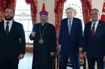 Ərdoğan Türkiyə Erməni Patriarxı ilə görüşdü