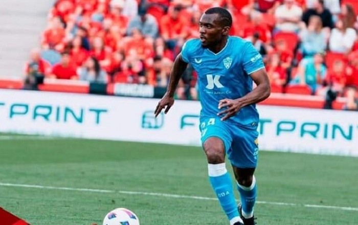 Qarabag officially announces another signing
