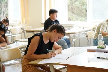 Xarici dil fənləri üzrə 2027-ci ildə tətbiq olunacaq imtahan modeli açıqlandı