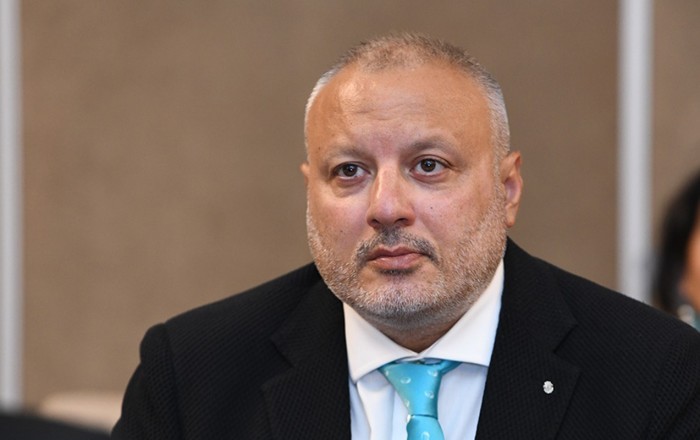 Elxan Səmədovun diqqətçəkən dosyesi - MCİPS-in peşəkar üzvü, “Əsrin müqaviləsi”, ölkə çempionu…