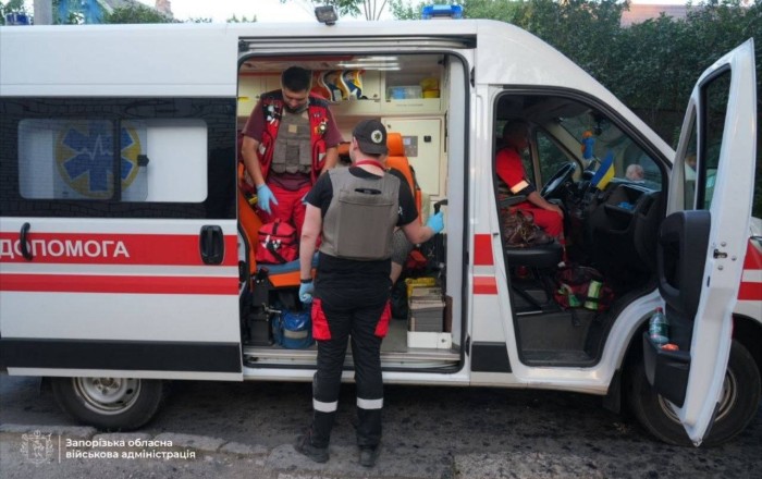 Rusiya ordusu Zaporojyeni vurdu: Ölən və yaralananlar var -
