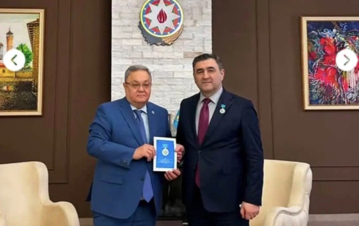Azərbaycanın Qazaxıstandakı səfiri medalla təltif edildi