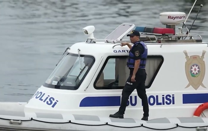 Su polisi vətəndaşın şikayətini araşdırır